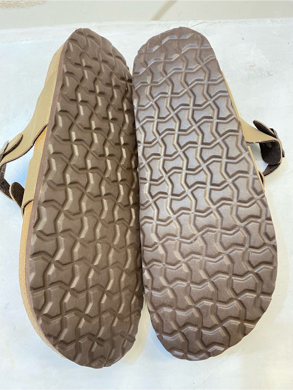 NEW…Cushionaire Woman Luna cork footbed, never worn Size 11M perfect bottom - Picture 4 of 10